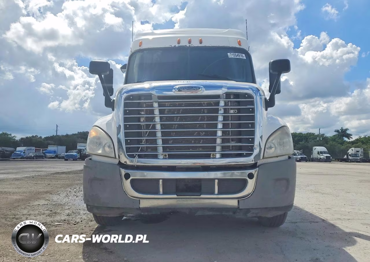 2012 Freightliner Cascadia 1 - Semi Truck VIN:1FUJGLDRXCSBB2296 - 5