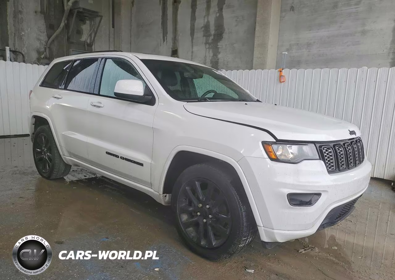 2019 Jeep Grand Cherokee Laredo VIN:1C4RJEAG6KC614582 - 4