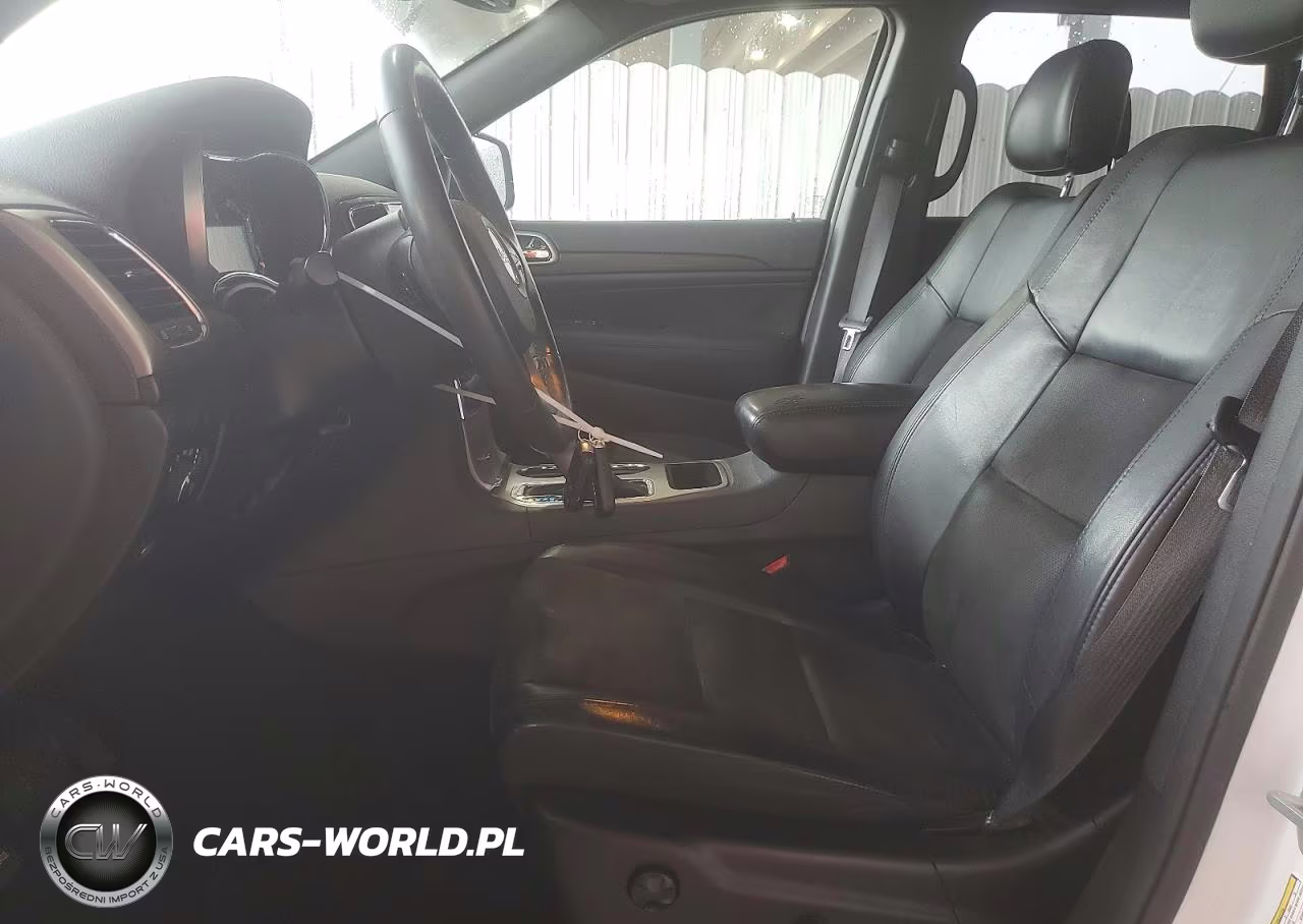 2019 Jeep Grand Cherokee Laredo VIN:1C4RJEAG6KC614582 - 7