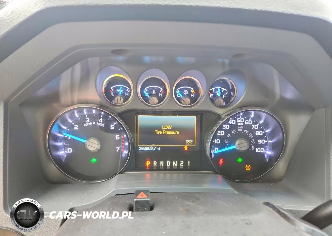 2015 Ford F250 Super Duty VIN:1FT7W2B65FEA17964 - 9