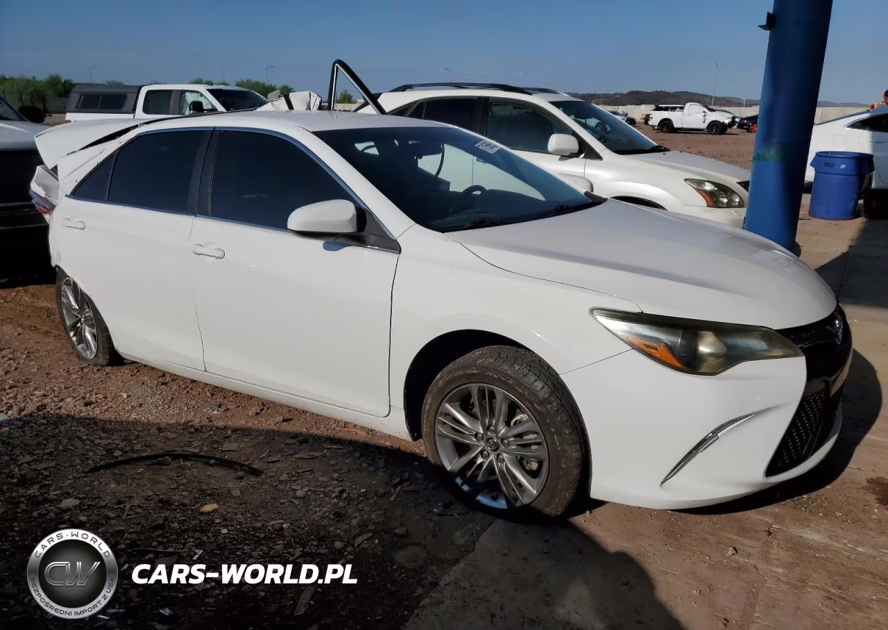 2015 Toyota Camry Le VIN:4T1BF1FK2FU065015 - 4