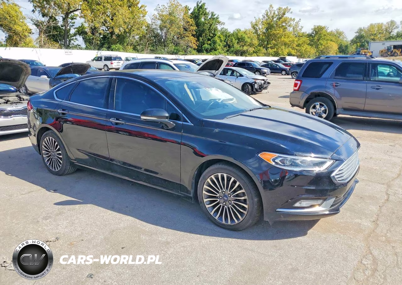 2017 Ford Fusion Titanium VIN:3FA6P0K9XHR185919 - 4