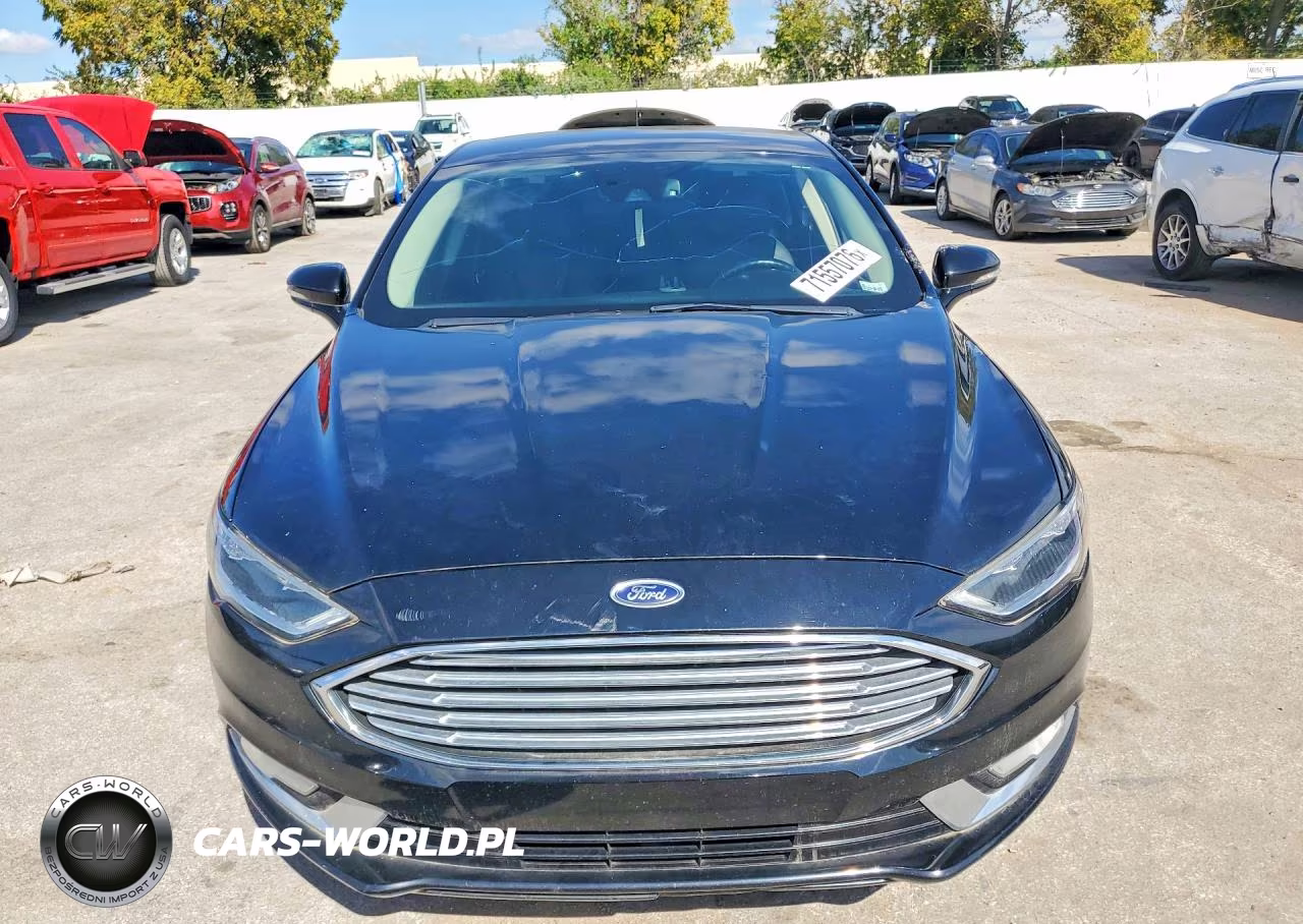 2017 Ford Fusion Titanium VIN:3FA6P0K9XHR185919 - 5