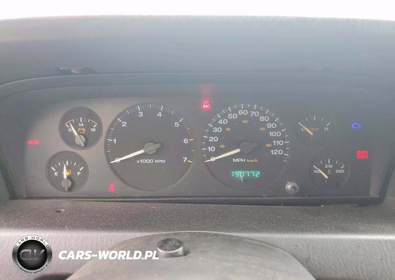 2004 Jeep Grand Cherokee Laredo VIN:1J4GW48S74C333756 - 9