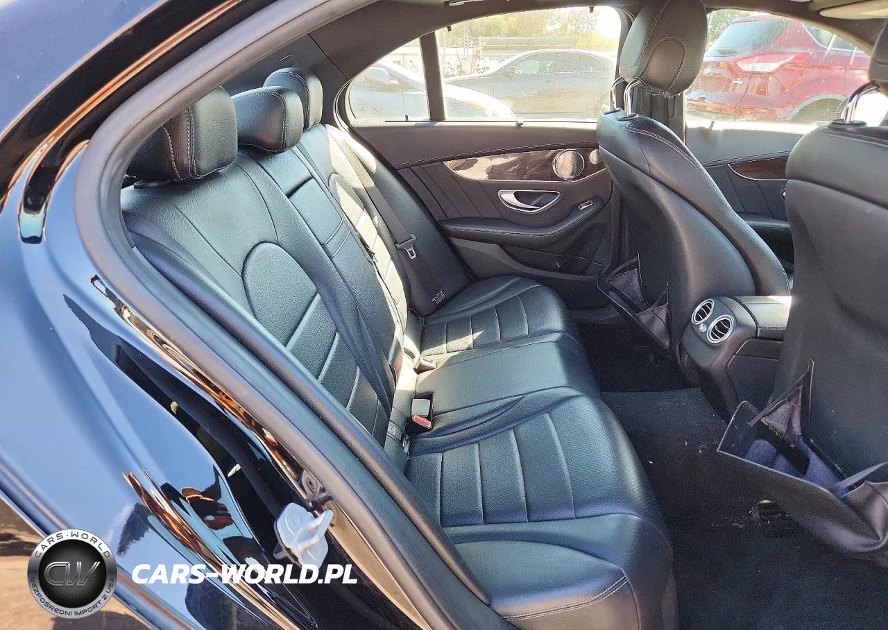 2015 Mercedes-Benz C 400 4Matic VIN:55SWF6GB1FU021905 - 10