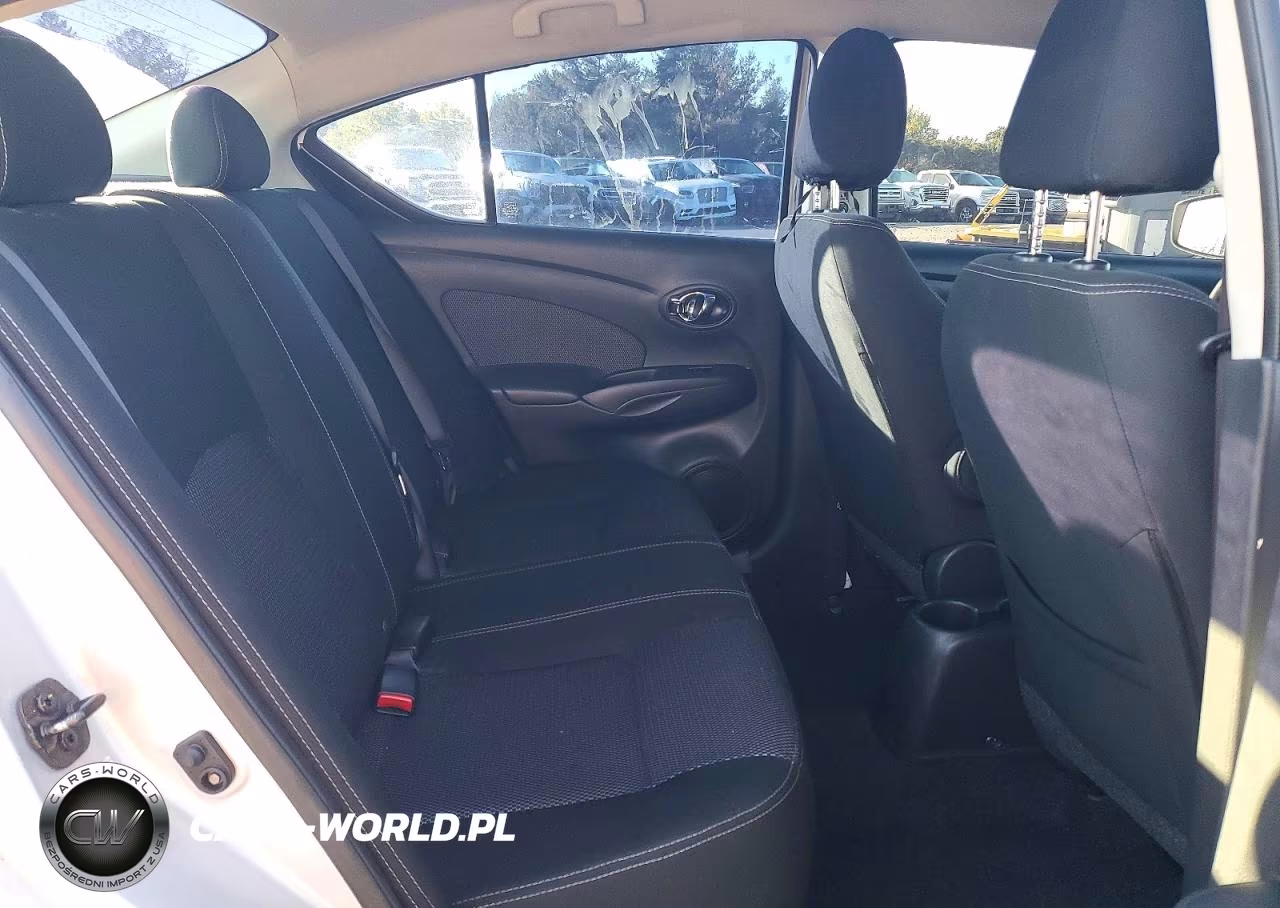 2018 Nissan Versa Sv VIN:3N1CN7AP5JL884088 - 10