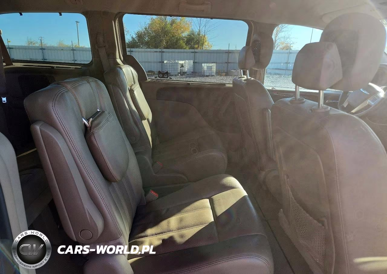 2013 Chrysler Town & Country Touring L VIN:2C4RC1CG9DR569745 - 11