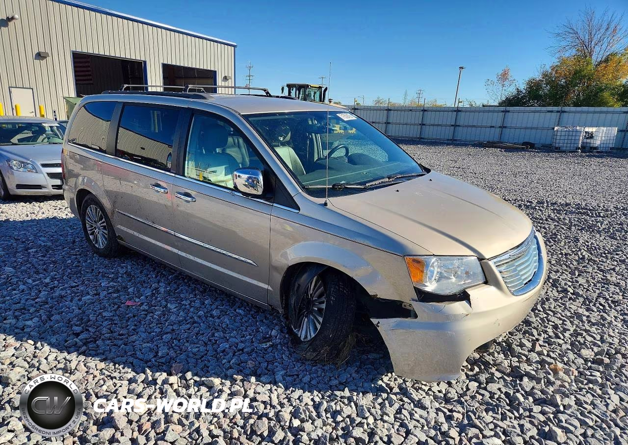 2013 Chrysler Town & Country Touring L VIN:2C4RC1CG9DR569745 - 4