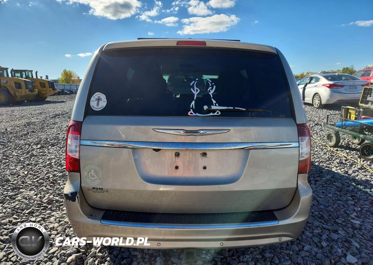 2013 Chrysler Town & Country Touring L VIN:2C4RC1CG9DR569745 - 6