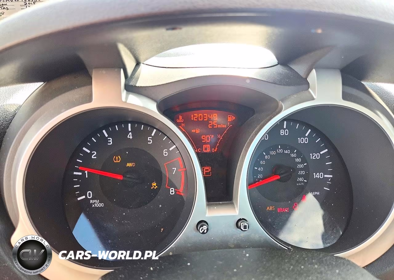 2015 Nissan Juke S VIN:JN8AF5MV9FT563114 - 9