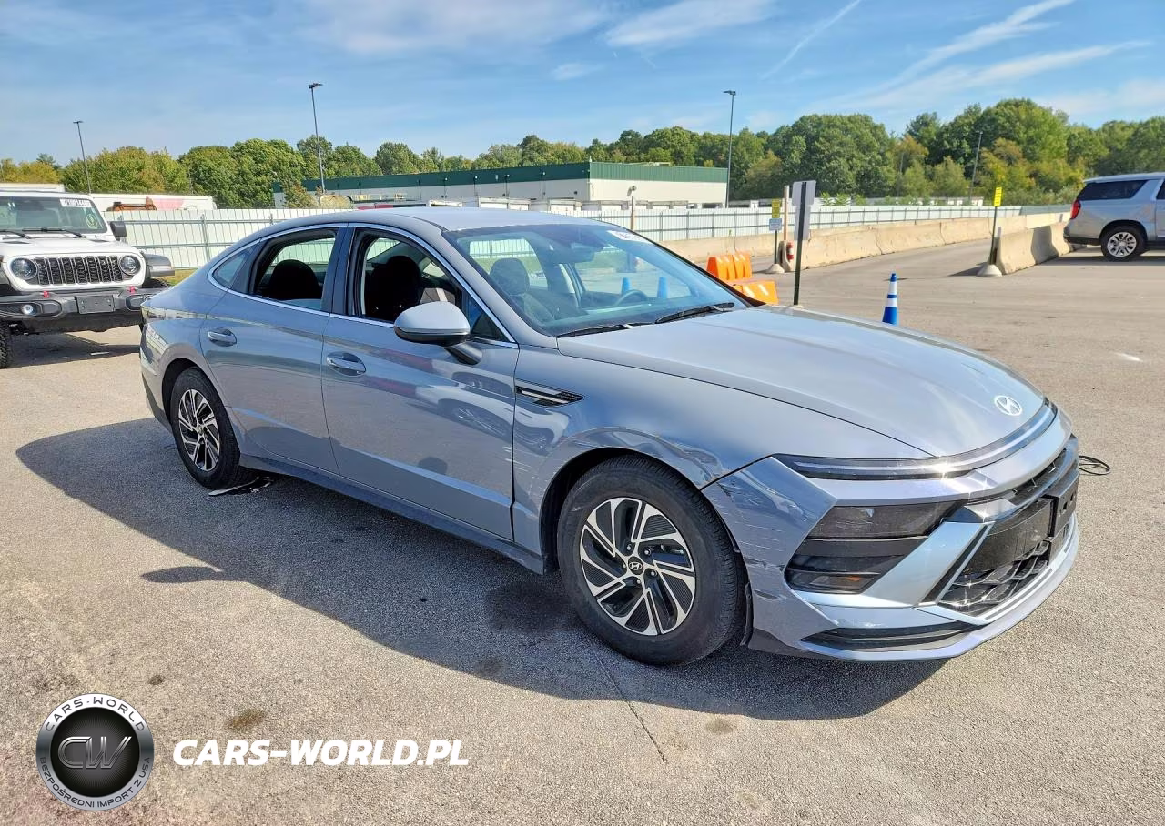 2026 Hyundai Sonata Hybrid Blue VIN:KMHL24JJ5TA167440 - 4