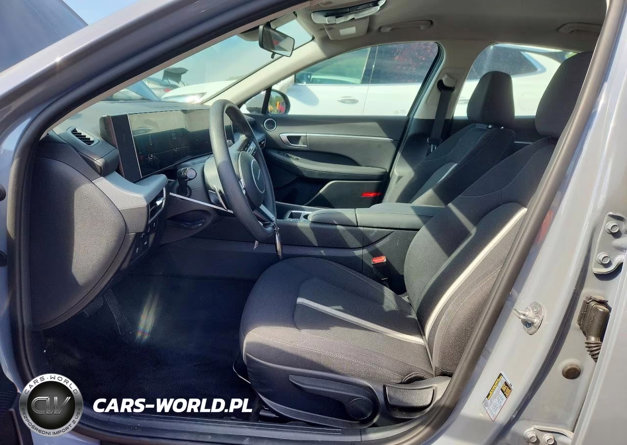 2026 Hyundai Sonata Hybrid Blue VIN:KMHL24JJ5TA167440 - 7