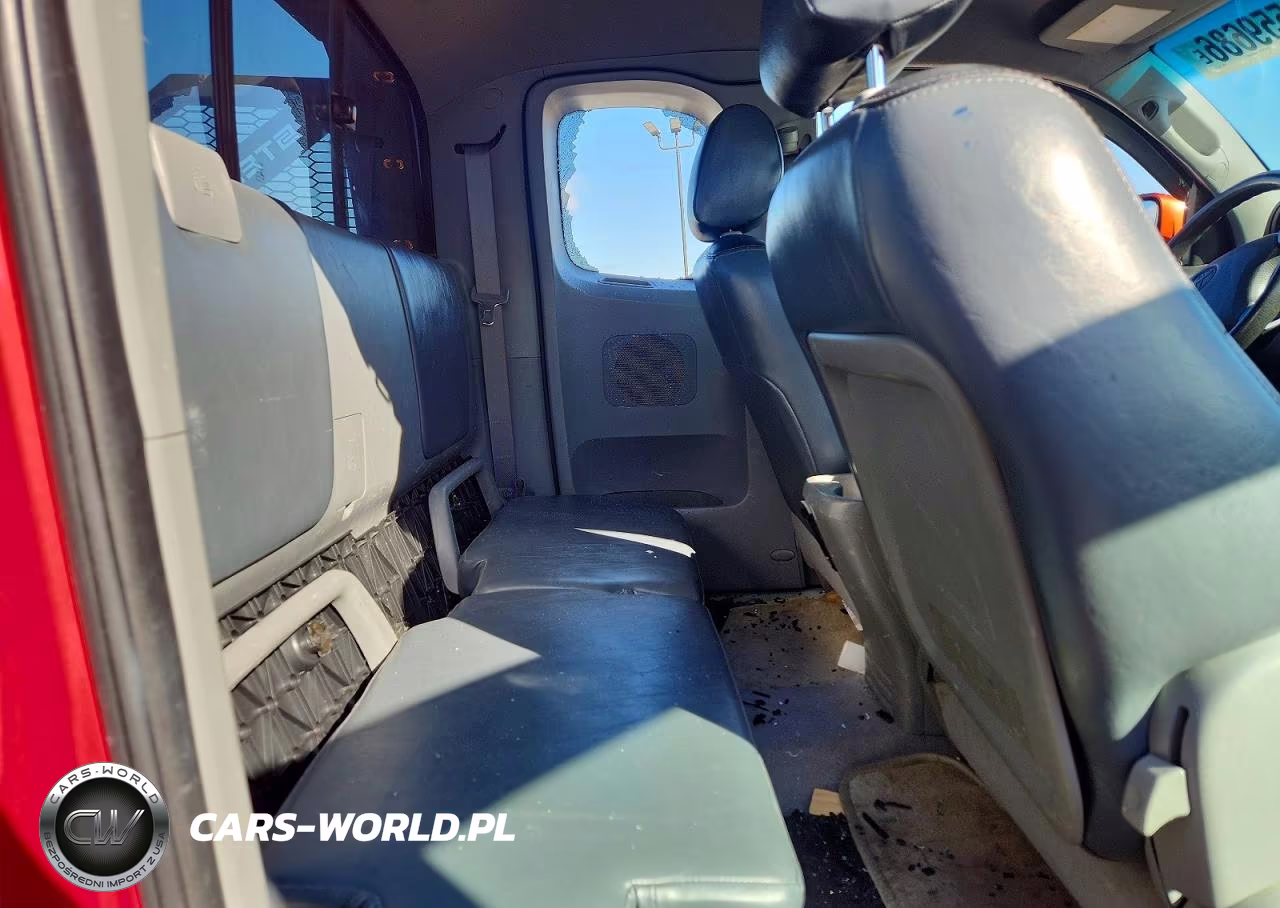 2007 Toyota Tacoma V6 VIN:5TEUU42N27Z425333 - 10