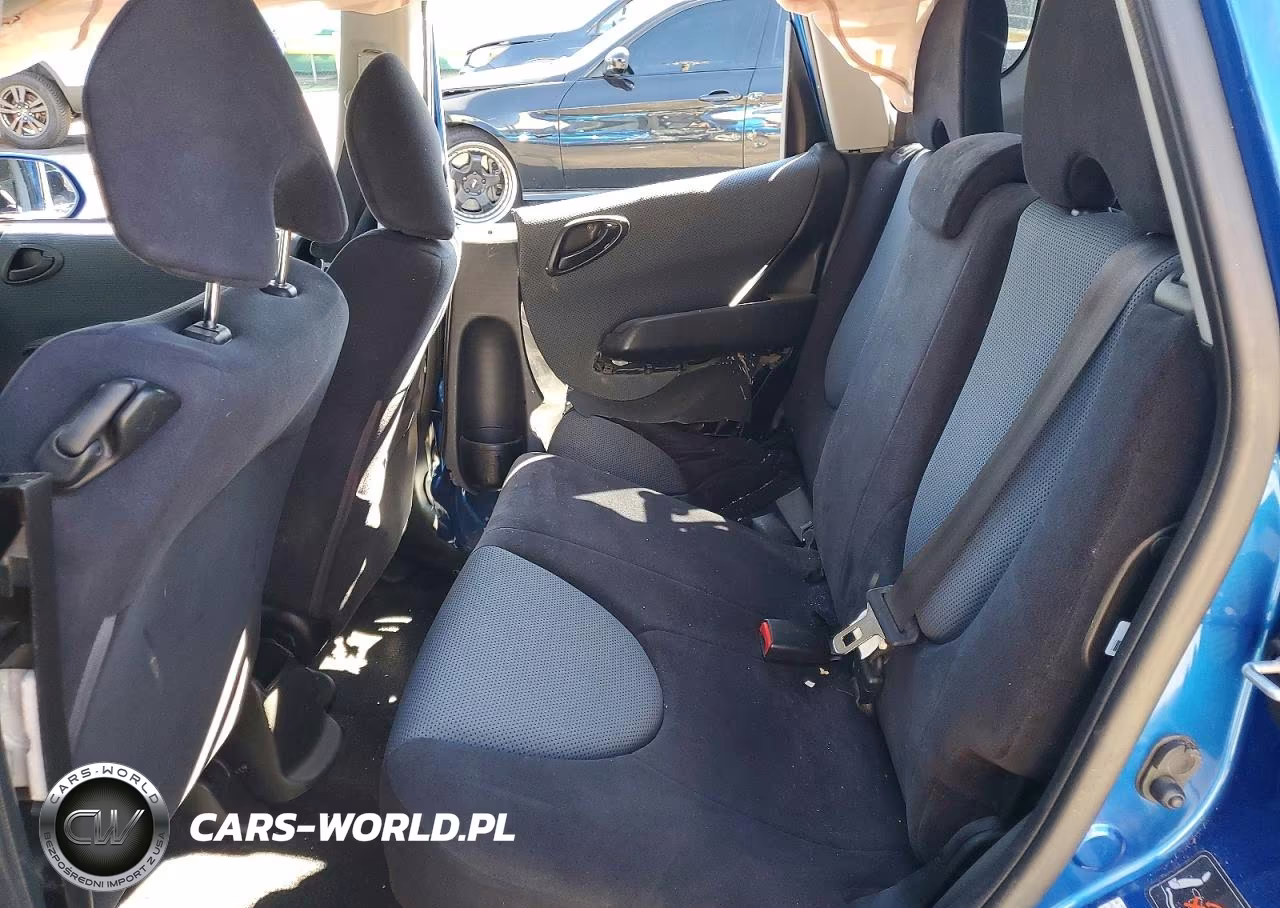 2007 Honda Fit S VIN:JHMGD38677S022698 - 10