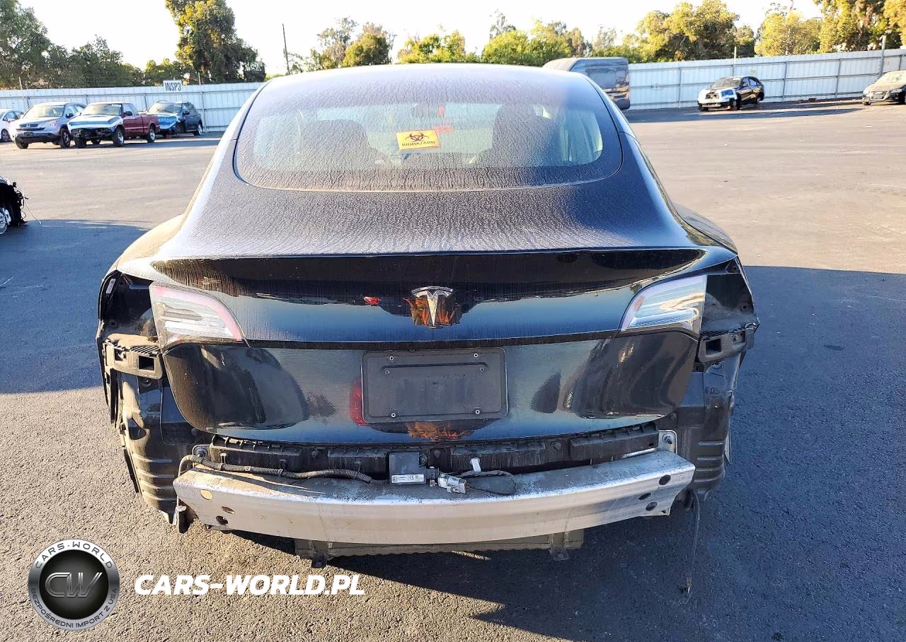 2019 Tesla Model 3 VIN:5YJ3E1EAXKF410010 - 6