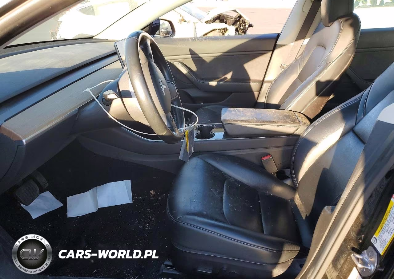 2019 Tesla Model 3 VIN:5YJ3E1EAXKF410010 - 7
