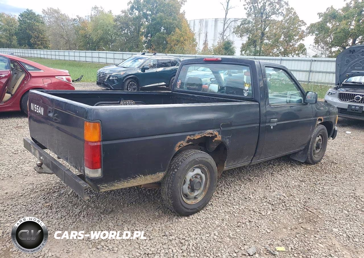 1996 Nissan Truck Base VIN:1N6SD11S3TC318715 - 3