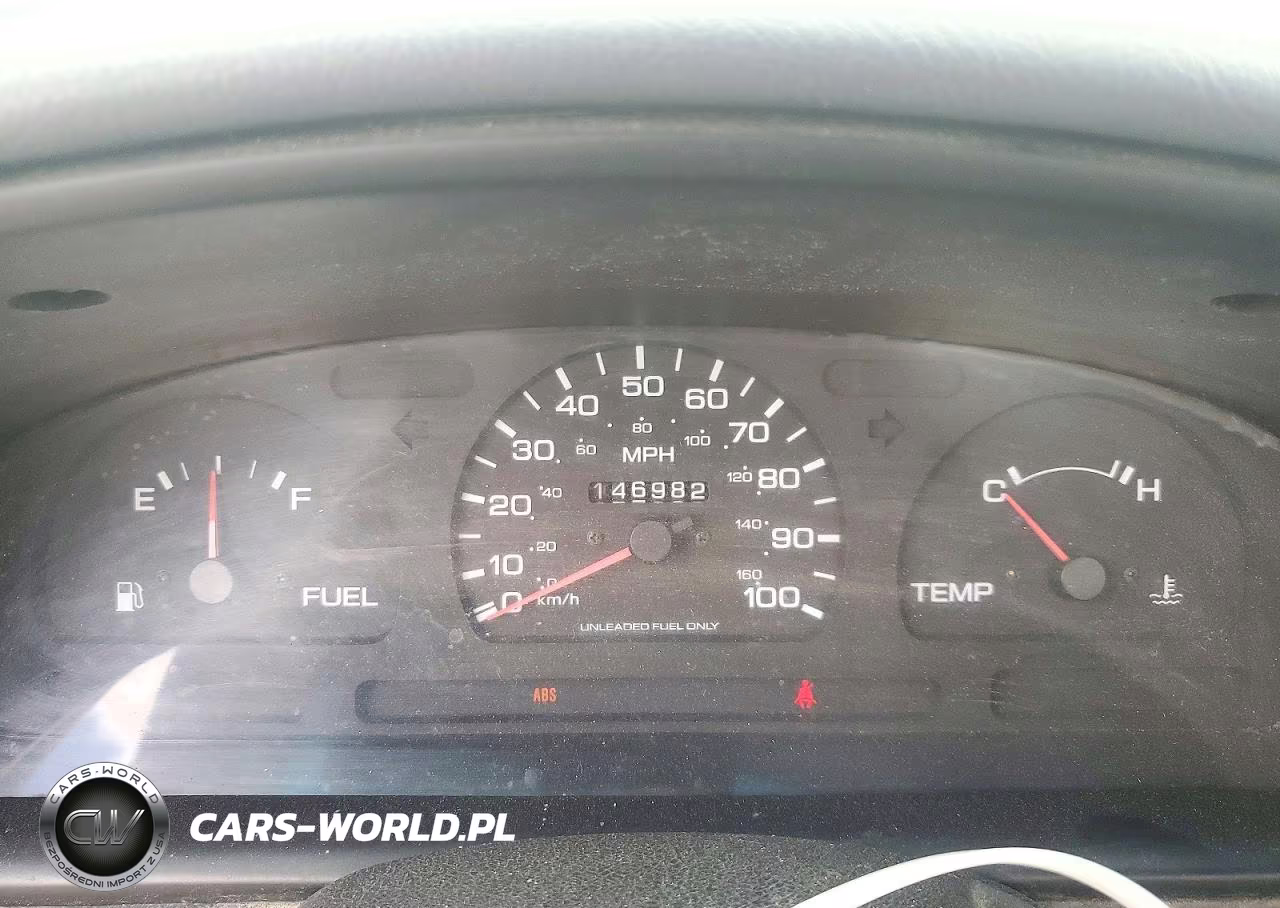 1996 Nissan Truck Base VIN:1N6SD11S3TC318715 - 9