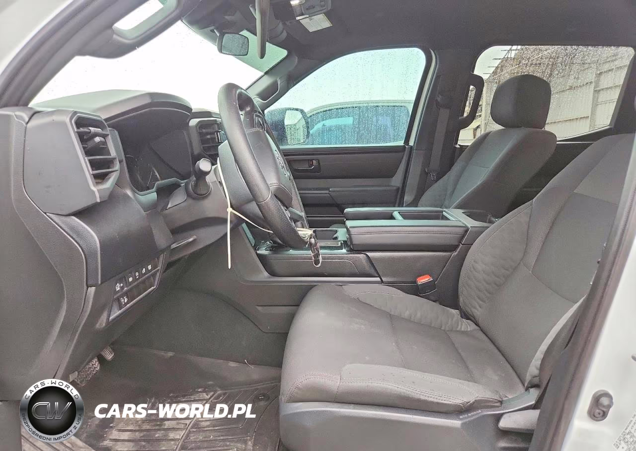 2025 Toyota Tundra Sr VIN:5TFKB5AB2SX047217 - 7