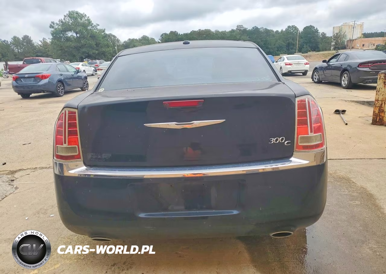 2013 Chrysler 300 VIN:2C3CCAET7DH650219 - 6