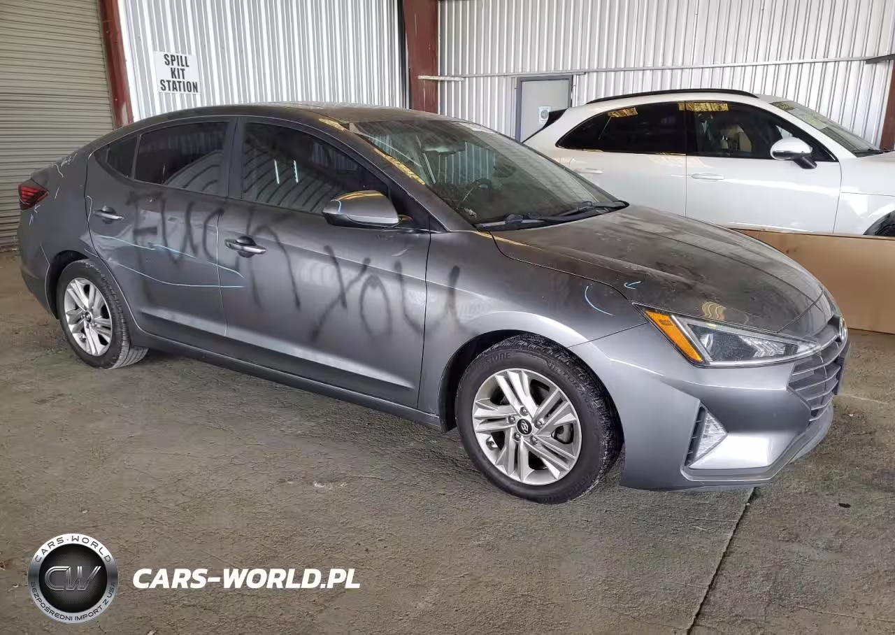 2020 Hyundai Elantra Sel VIN:5NPD84LF5LH509932 - 4