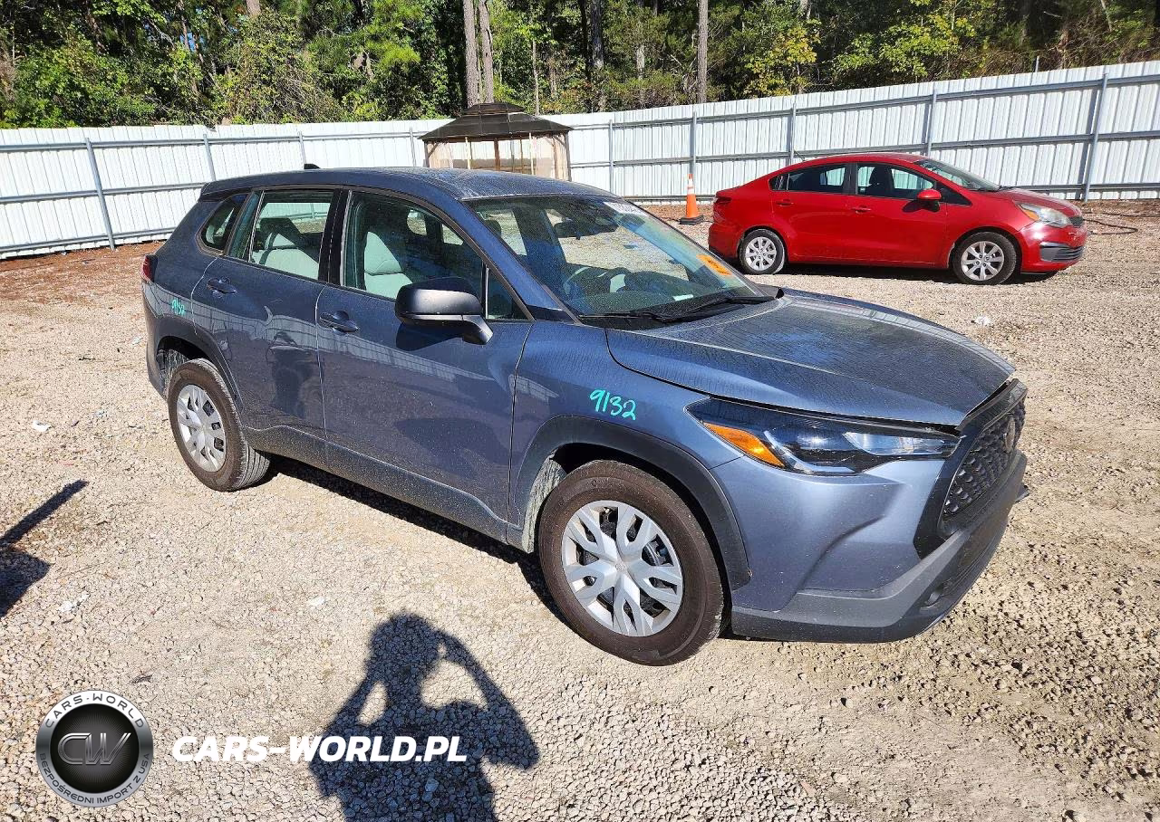 2023 Toyota Corolla Cross L VIN:7MUAAAAG5PV042681 - 4