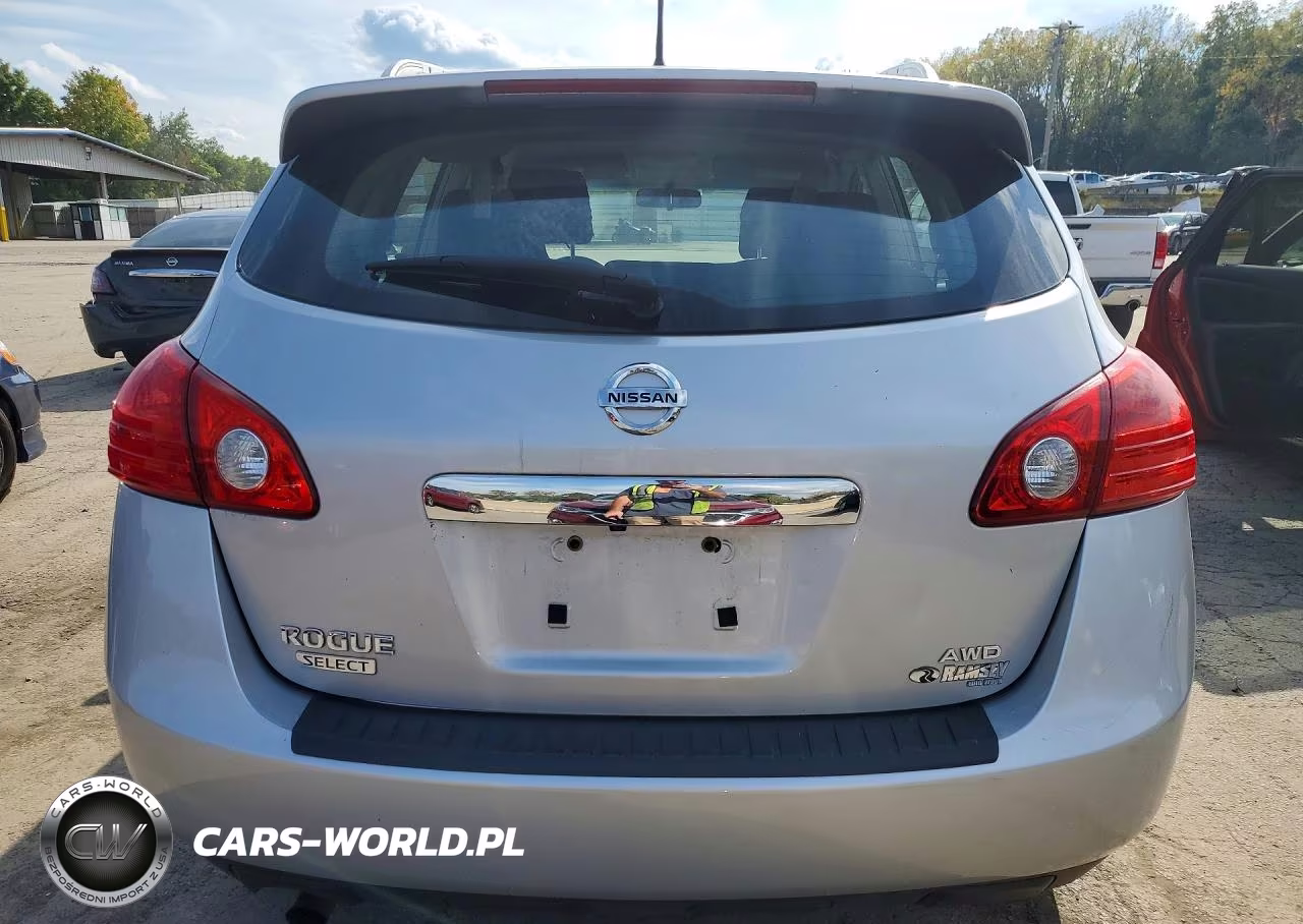 2015 Nissan Rogue Select VIN:JN8AS5MV1FW752804 - 6