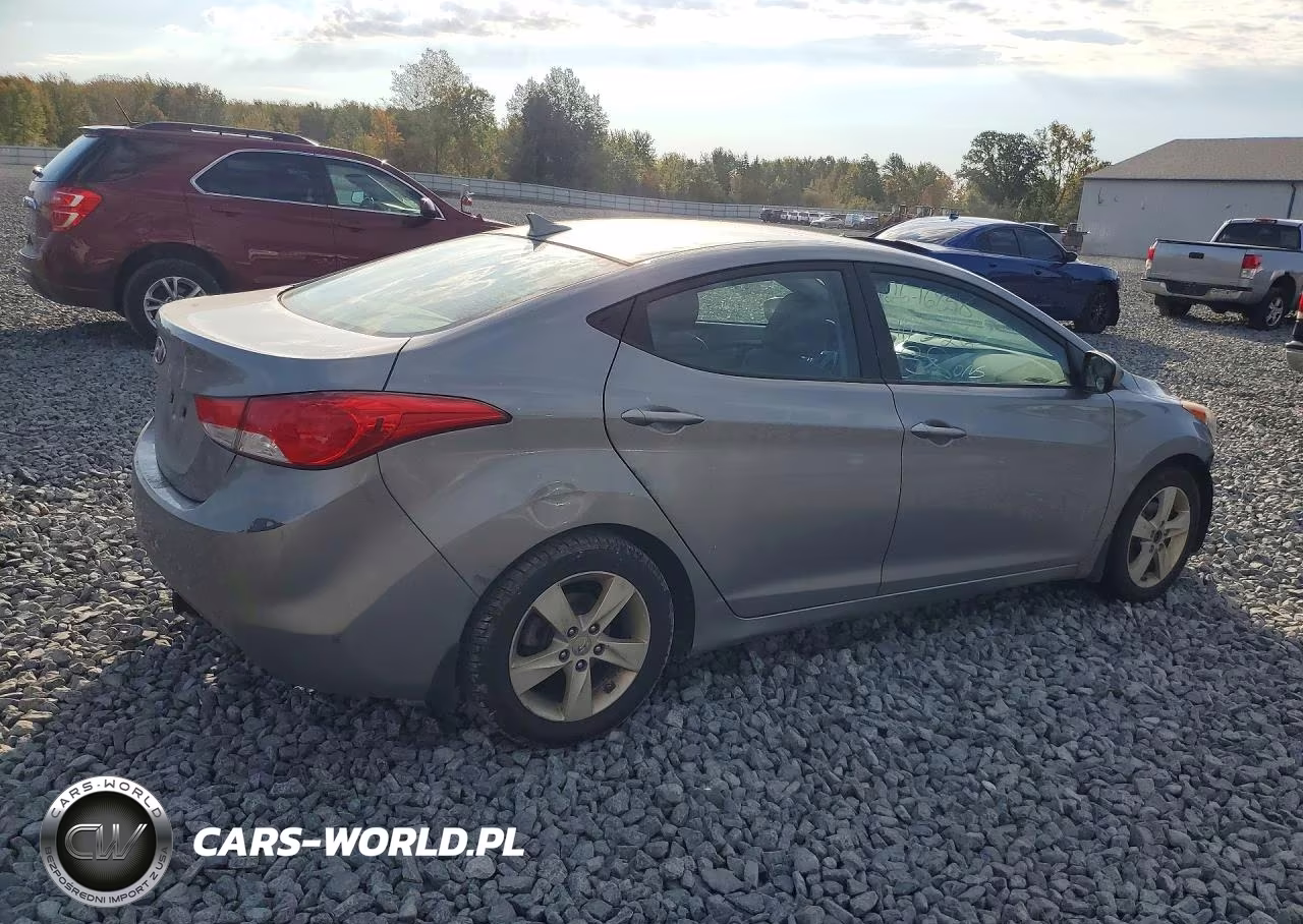 2012 Hyundai Elantra Gls VIN:KMHDH4AE0CU384978 - 3