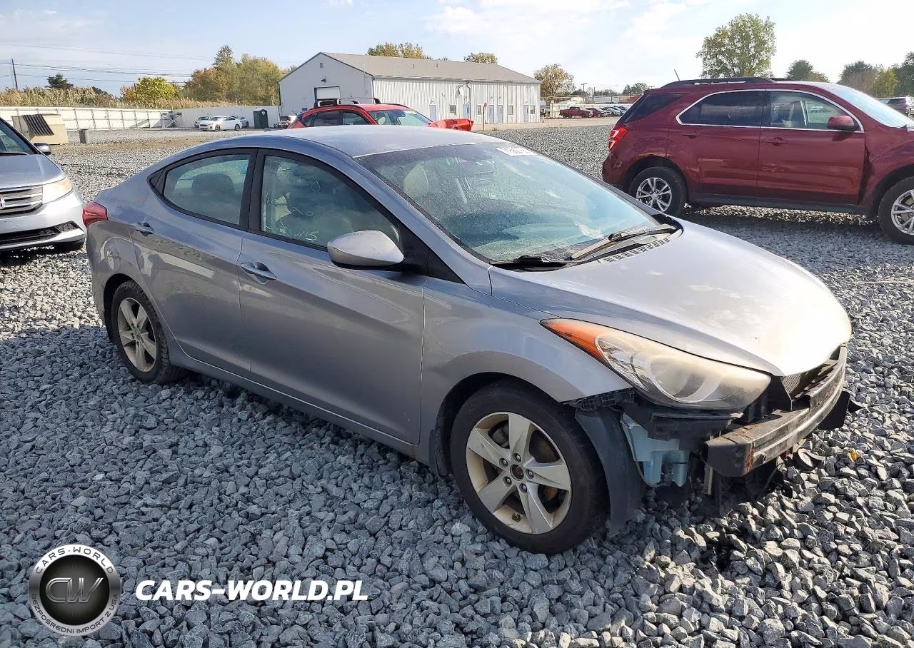 2012 Hyundai Elantra Gls VIN:KMHDH4AE0CU384978 - 4