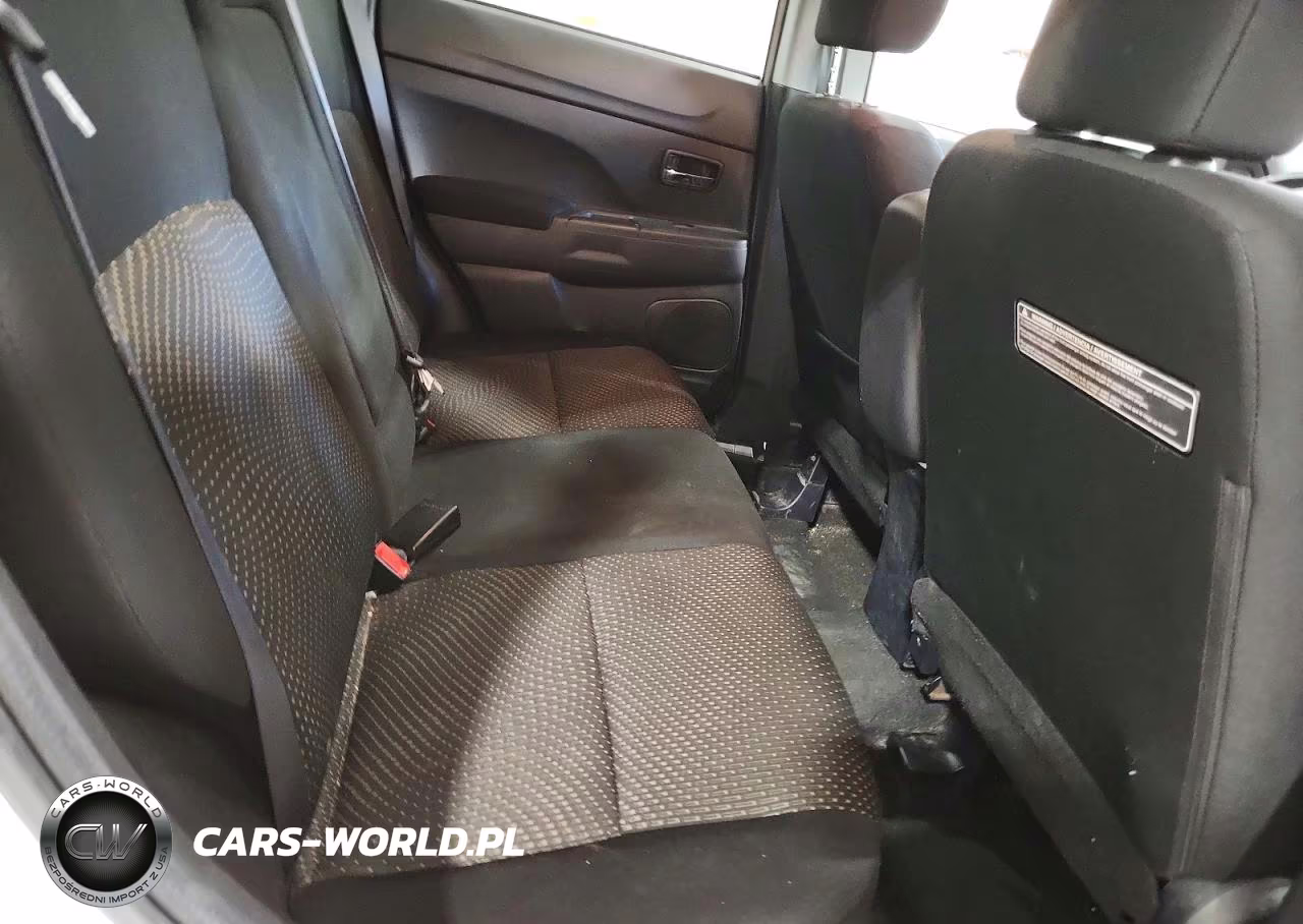 2016 Mitsubishi Outlander Sport Es VIN:JA4AR3AU8GZ045085 - 11