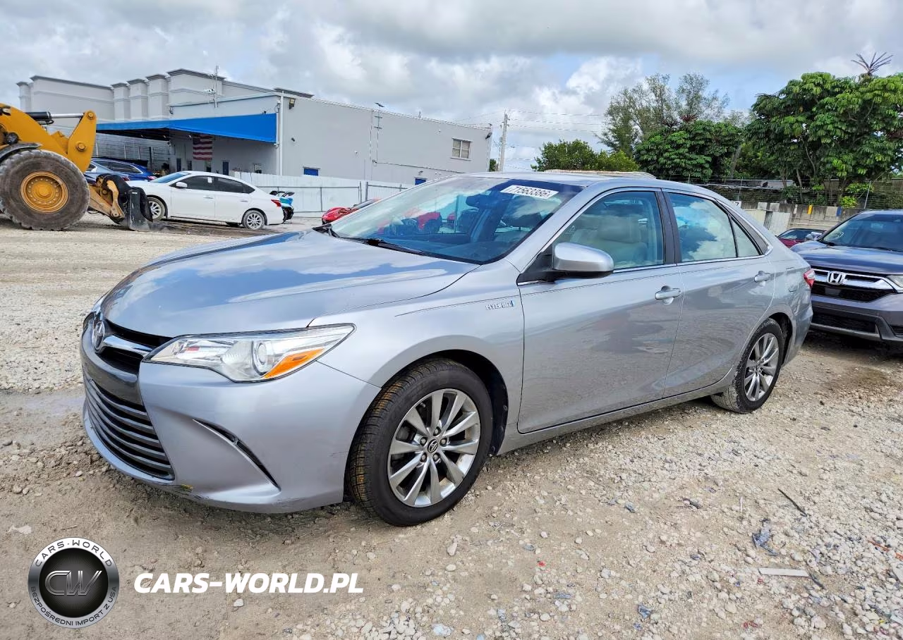 2016 Toyota Camry Hybrid Xle – zdjęcie 1 z 12
