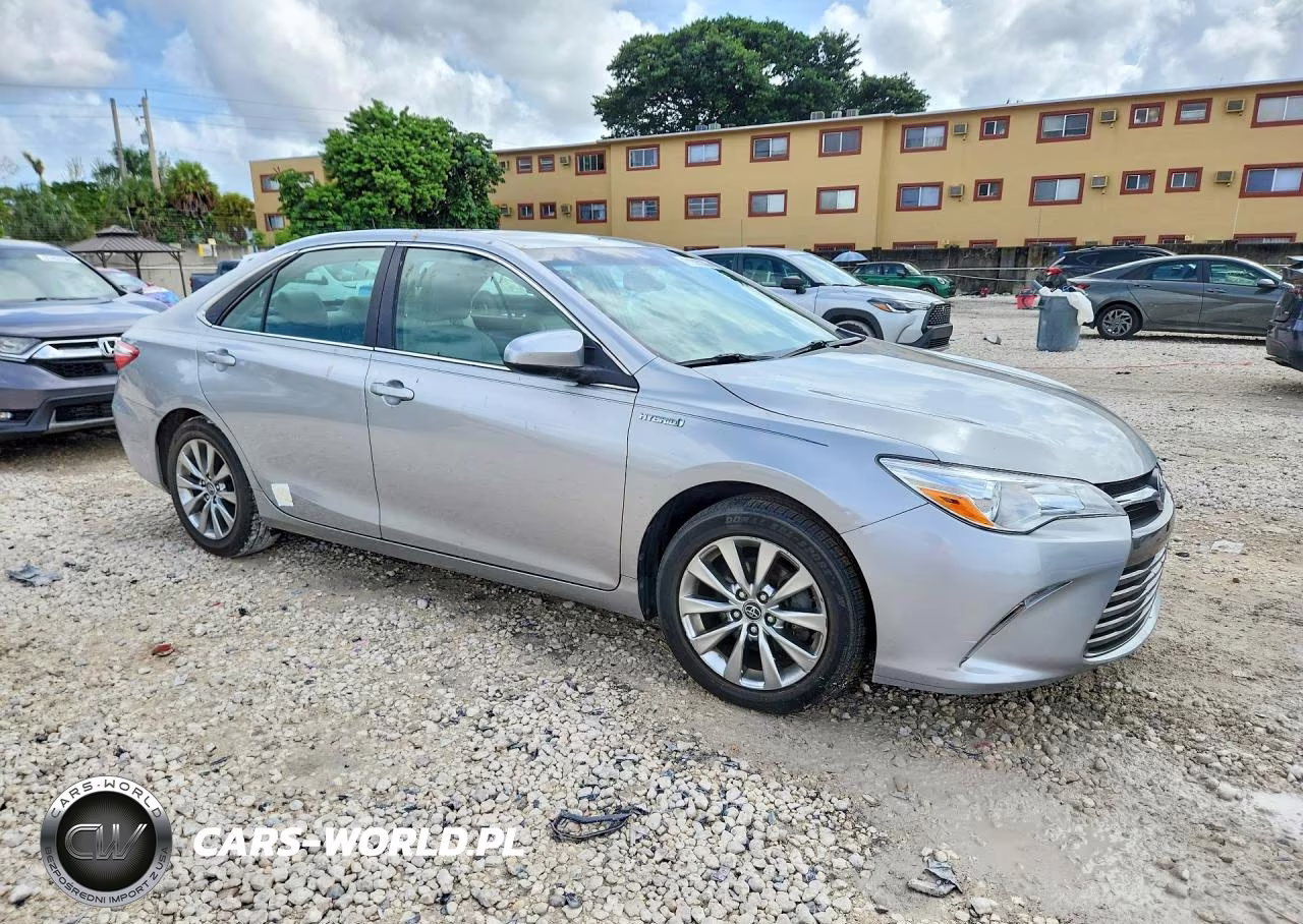 2016 Toyota Camry Hybrid Xle VIN:4T1BD1FK8GU181293 - 4
