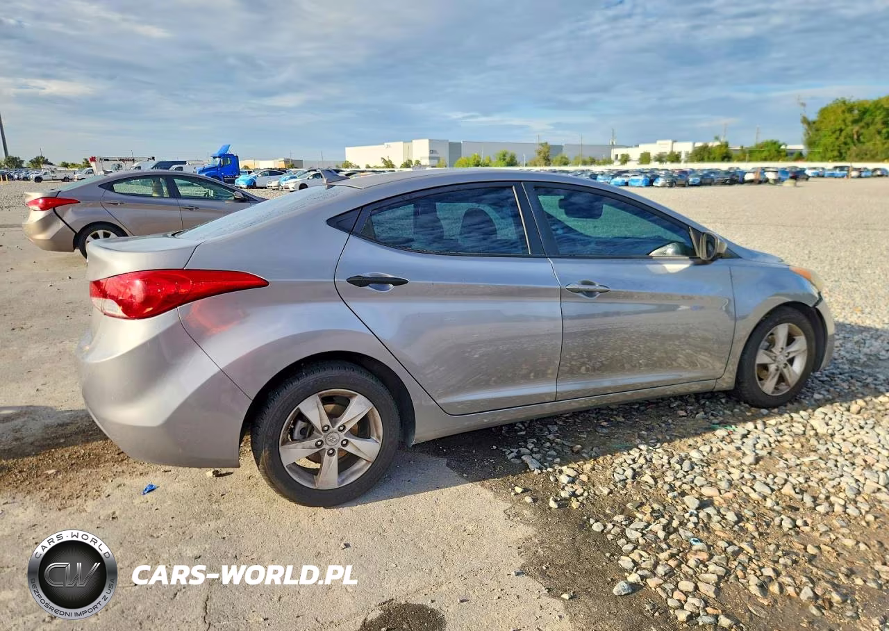 2011 Hyundai Elantra Gls VIN:KMHDH4AE1BU093775 - 3