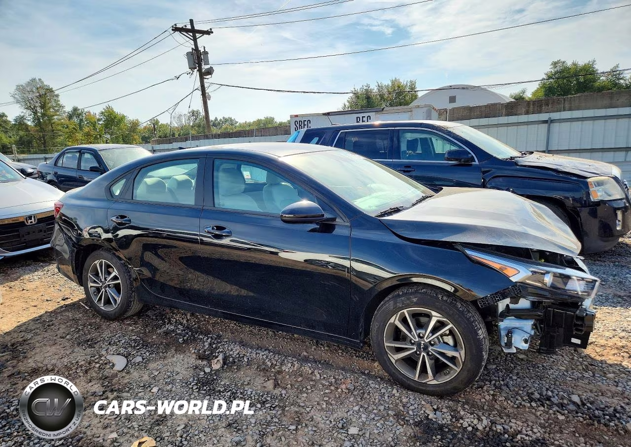 2023 Kia Forte Lxs VIN:3KPF24AD6PE655732 - 4