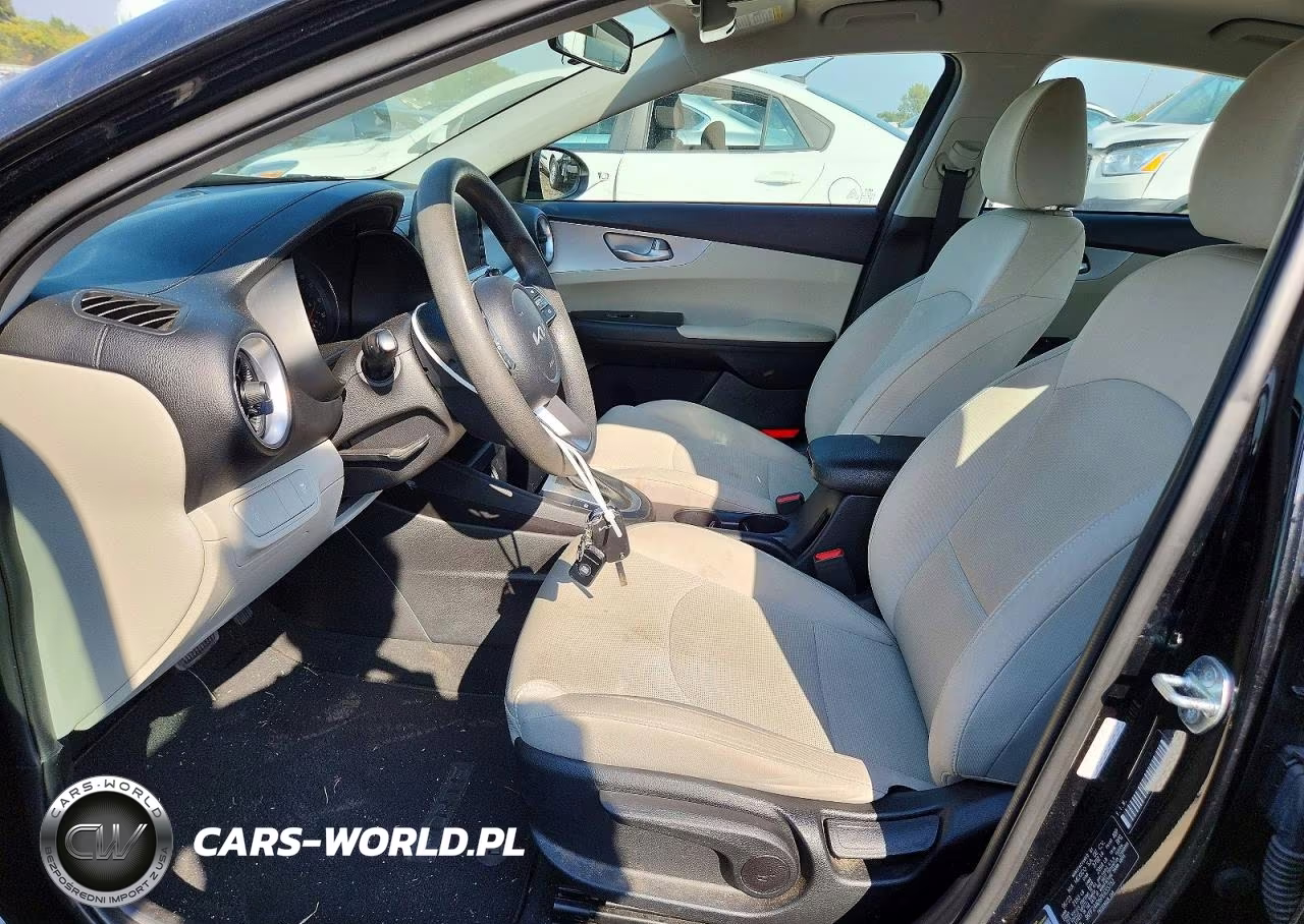 2023 Kia Forte Lxs VIN:3KPF24AD6PE655732 - 7