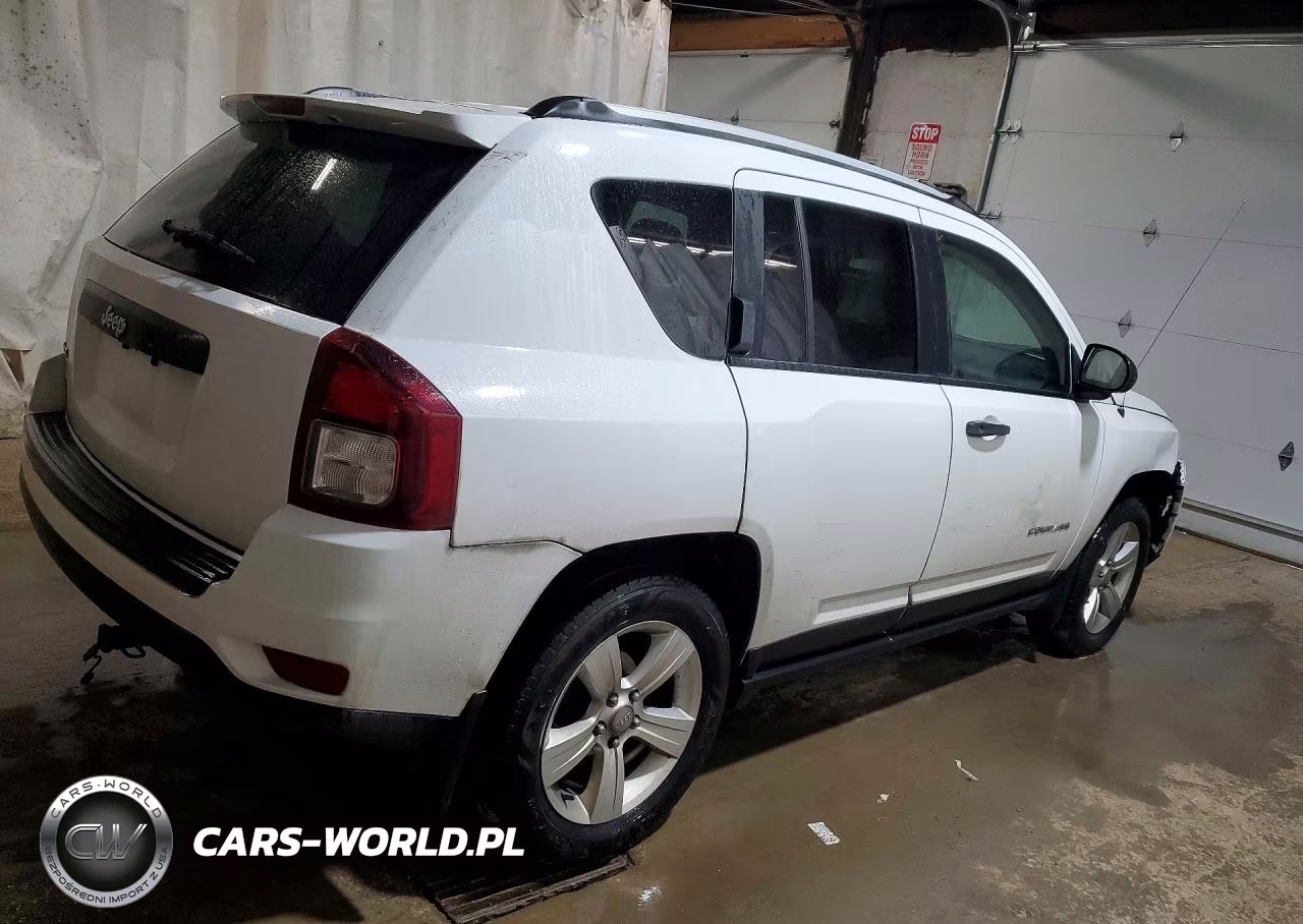 2015 Jeep Compass Sport VIN:1C4NJDBB5FD371097 - 3