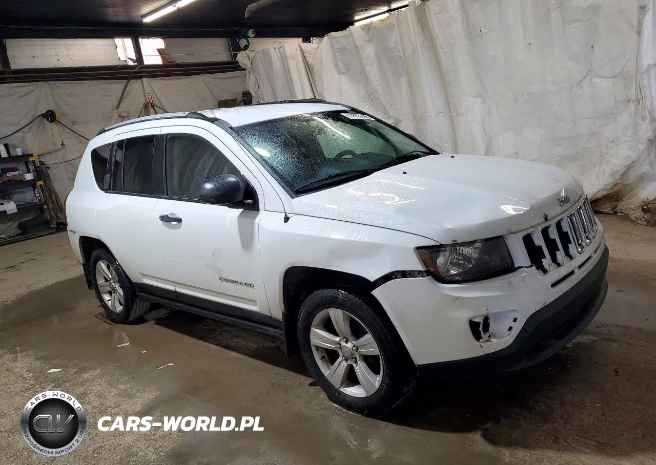 2015 Jeep Compass Sport VIN:1C4NJDBB5FD371097 - 4