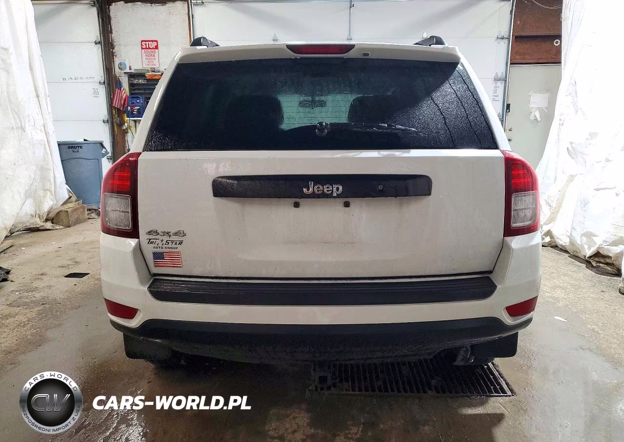 2015 Jeep Compass Sport VIN:1C4NJDBB5FD371097 - 6