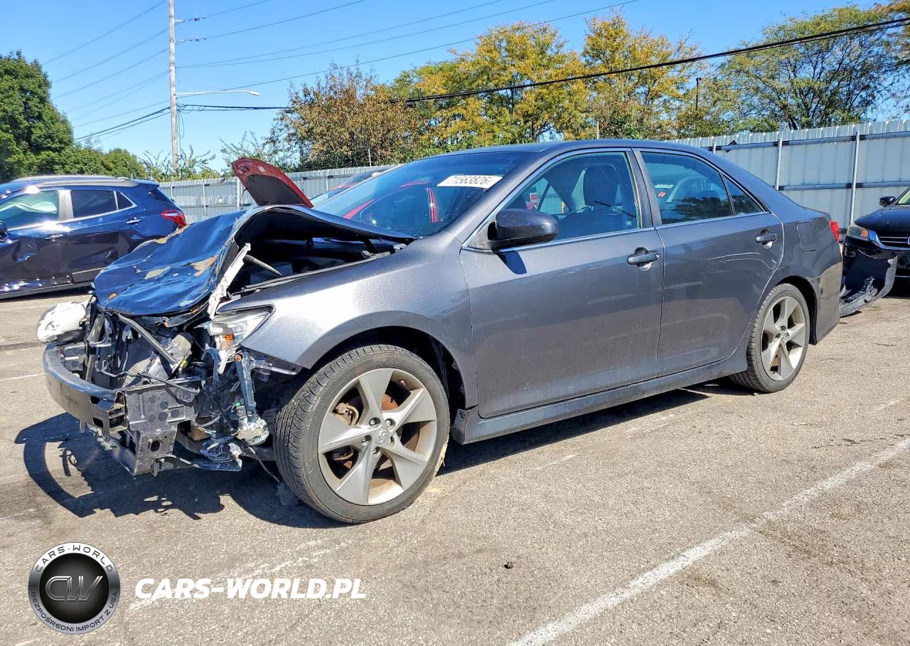 2012 Toyota Camry Se V6 – zdjęcie 1 z 12