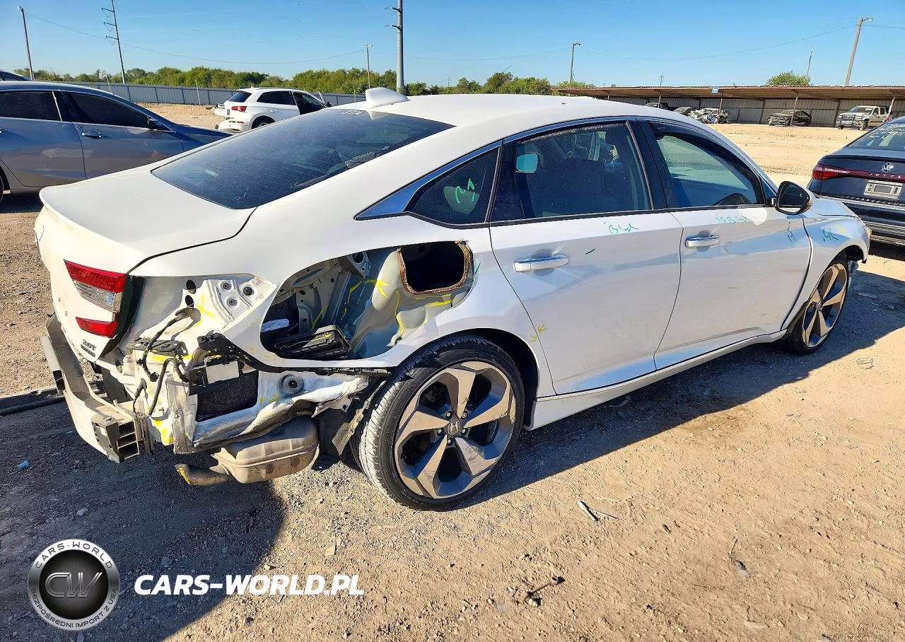 2019 Honda Accord Touring VIN:1HGCV2F90KA014544 - 3