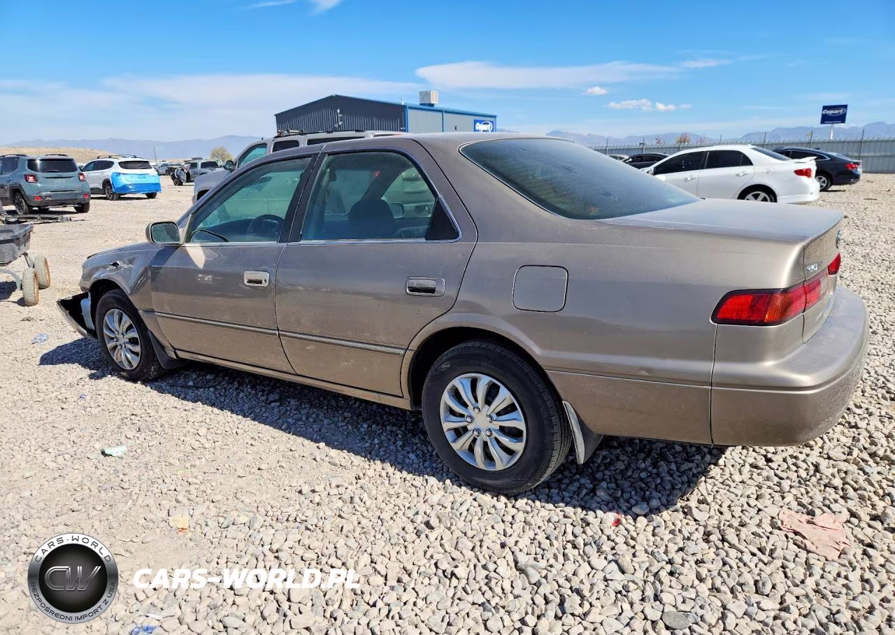 1999 Toyota Camry Le VIN:4T1BG22KXXU421852 - 2