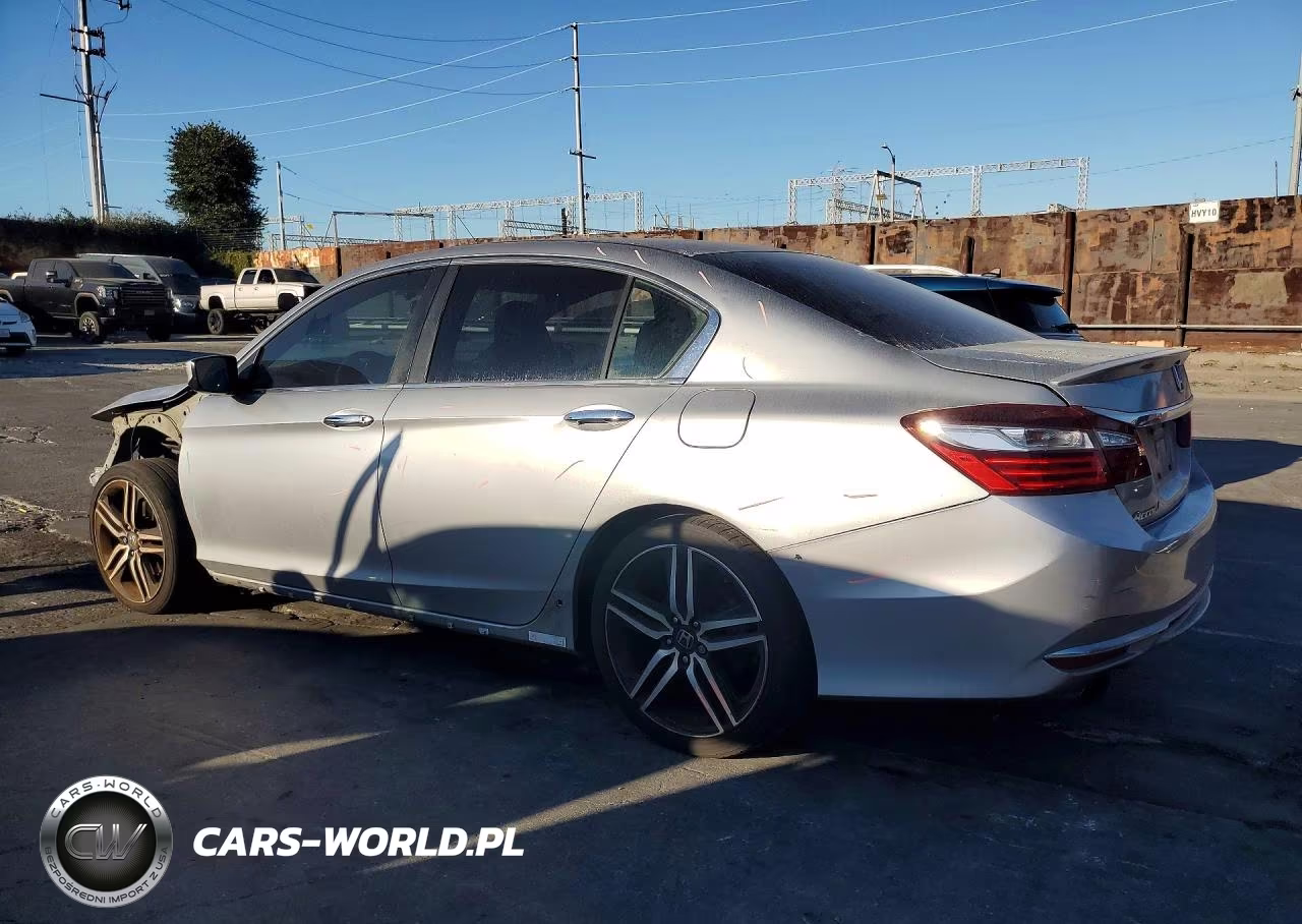 2017 Honda Accord Sport VIN:1HGCR2F52HA032814 - 2