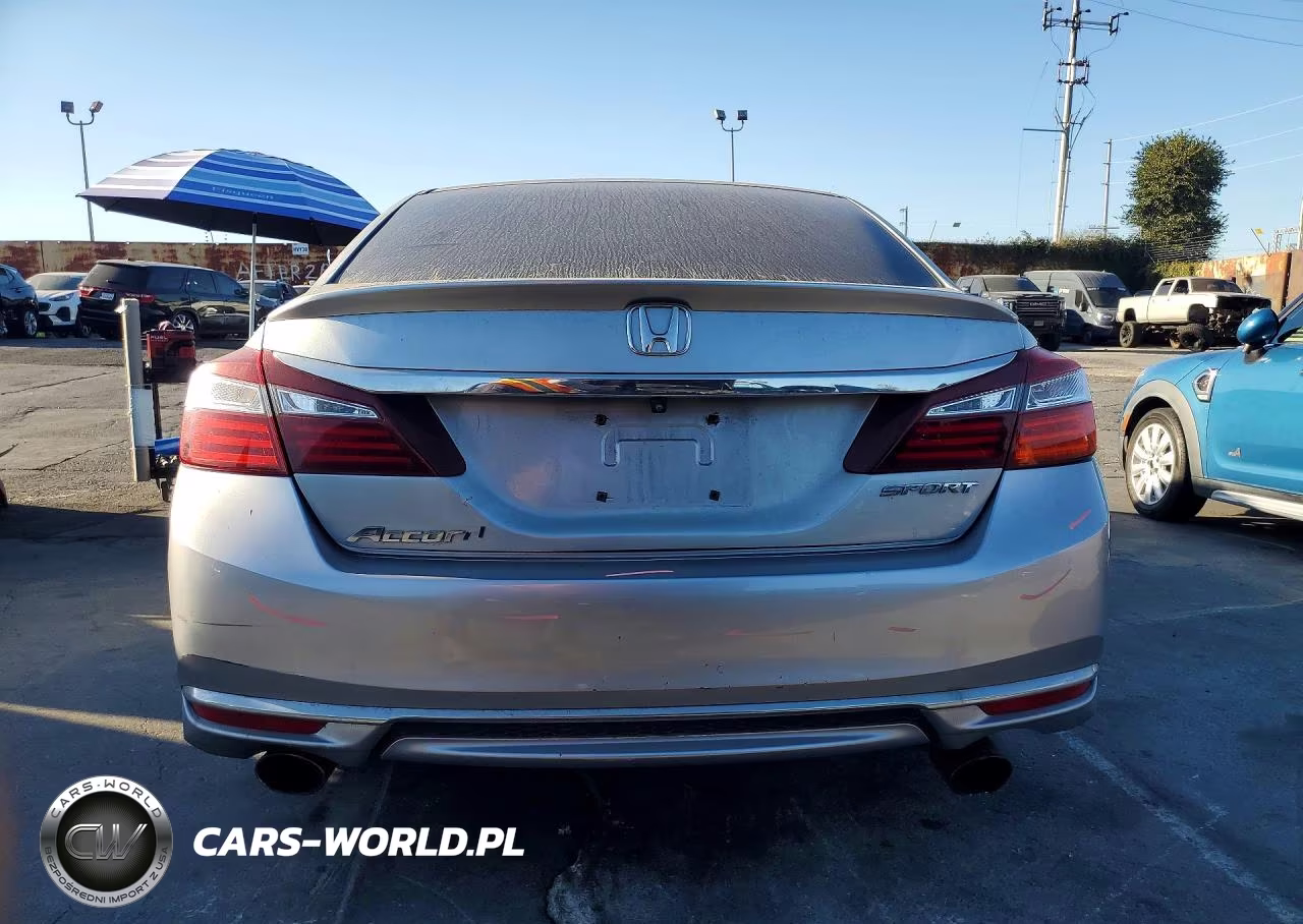 2017 Honda Accord Sport VIN:1HGCR2F52HA032814 - 6