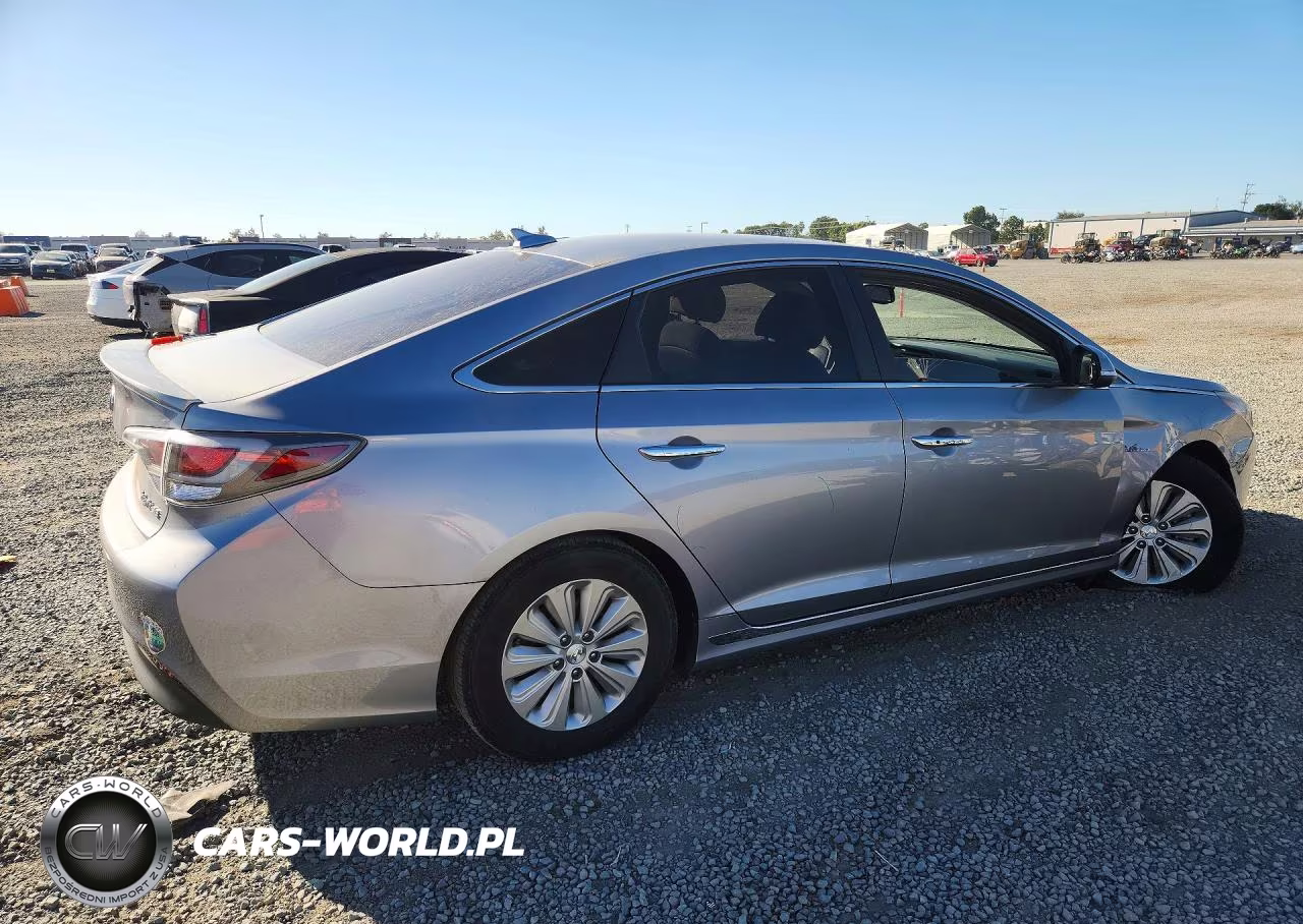 2016 Hyundai Sonata Hybrid Se VIN:KMHE24L19GA013938 - 3