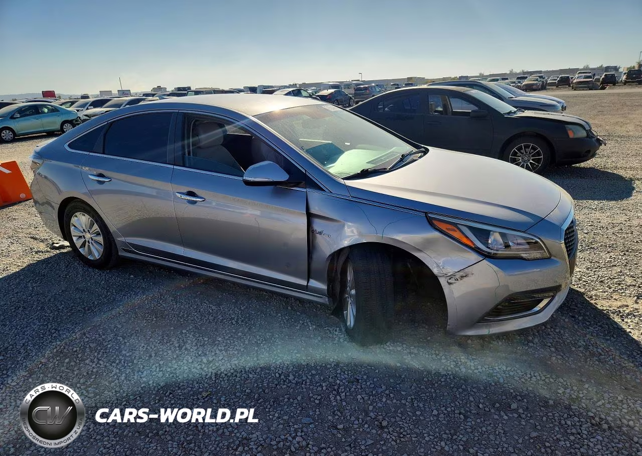 2016 Hyundai Sonata Hybrid Se VIN:KMHE24L19GA013938 - 4