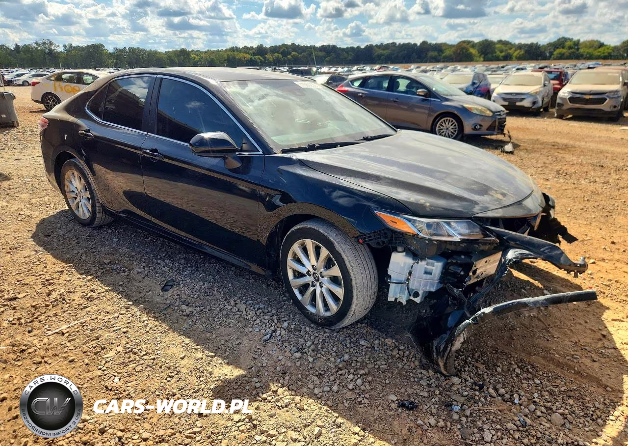 2020 Toyota Camry Le VIN:4T1C11AK9LU928270 - 4
