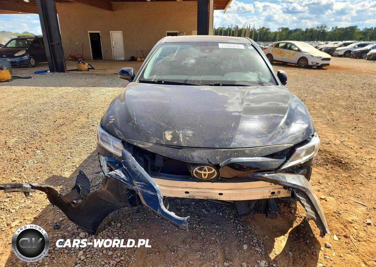 2020 Toyota Camry Le VIN:4T1C11AK9LU928270 - 5