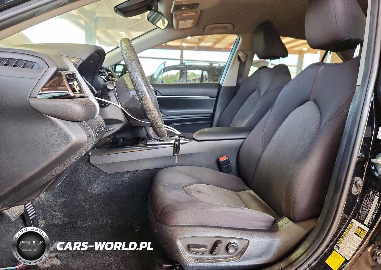 2020 Toyota Camry Le VIN:4T1C11AK9LU928270 - 7