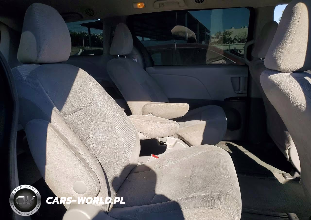 2015 Toyota Sienna L 7-Passenger VIN:5TDZK3DC6FS556276 - 11