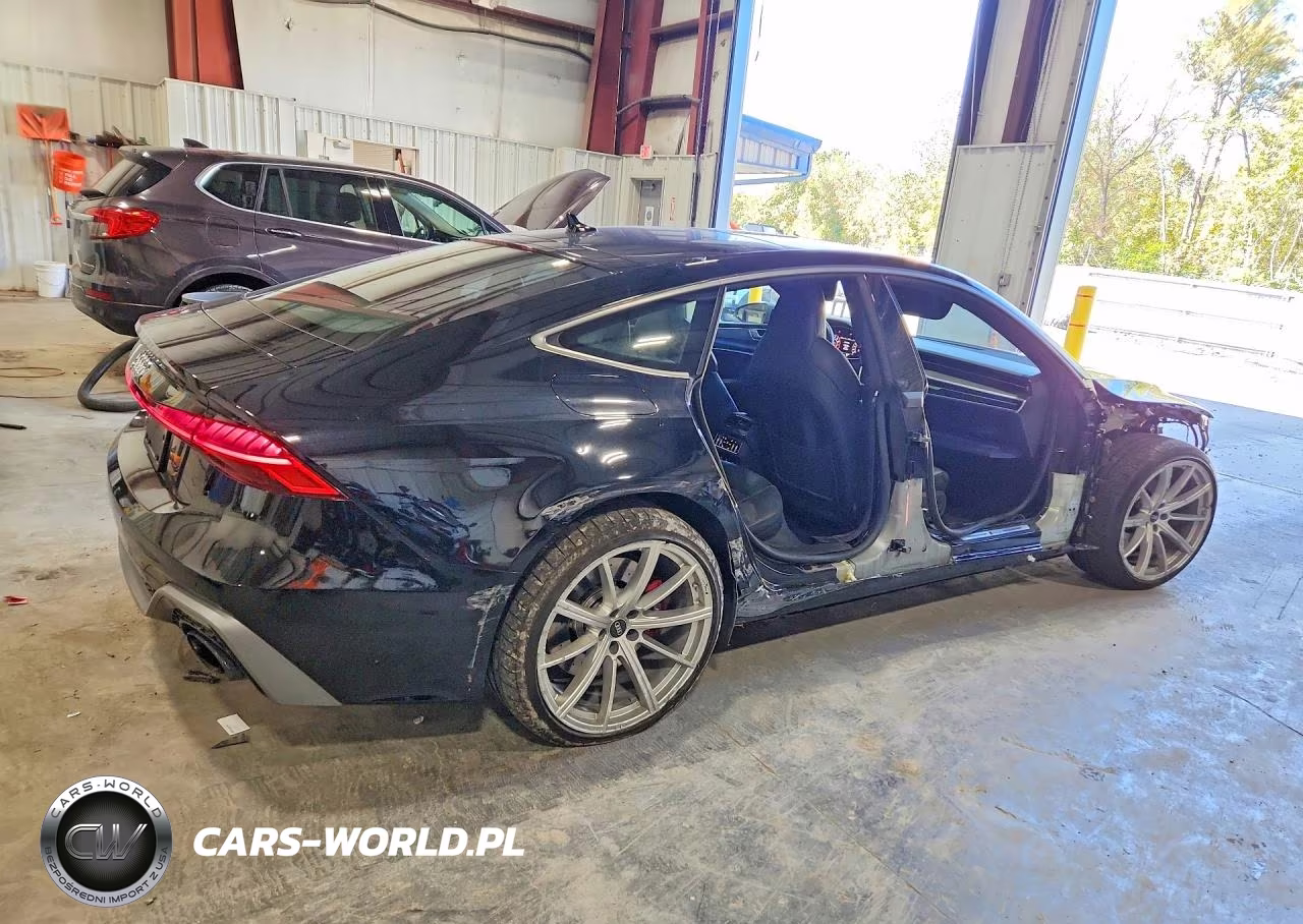 2024 Audi Rs7 VIN:WUAPDBF22RN903549 - 3